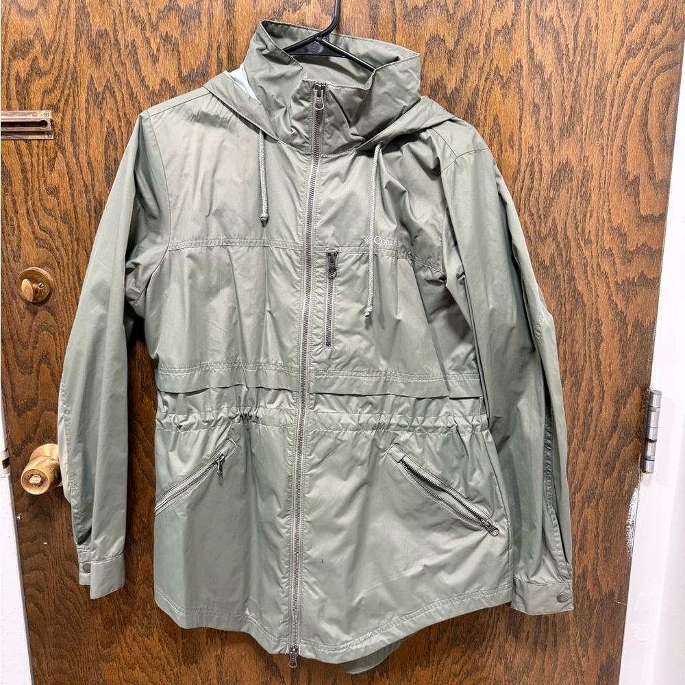 Columbia Women’s Olive Hooded Raincoat